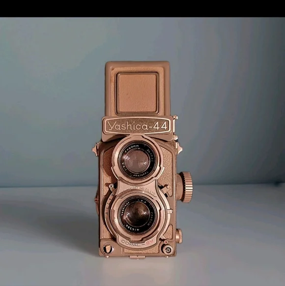 Vintage Yashica-44 Classic Camera